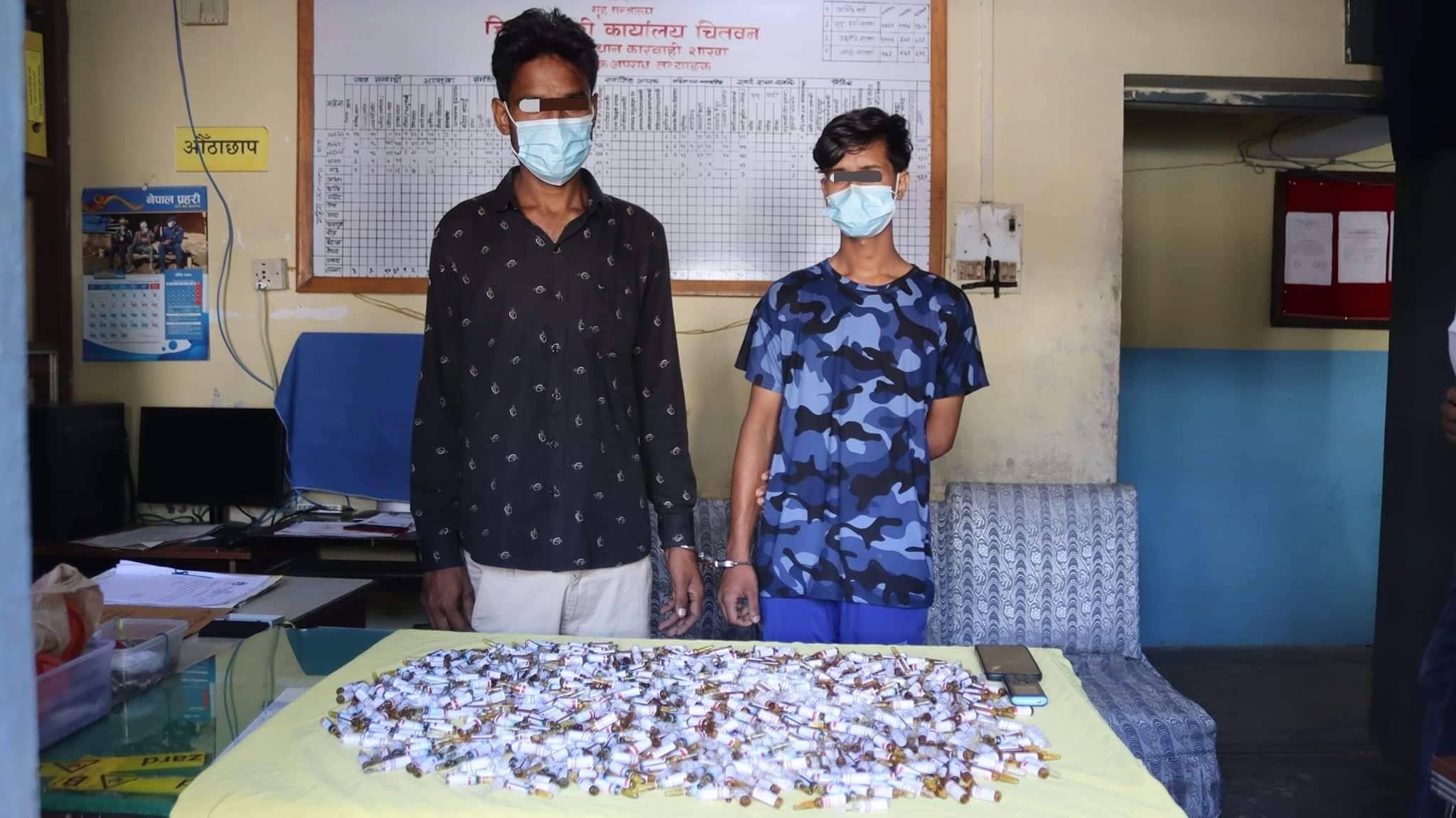 लागुऔषध सहित नारायणगढबाट दुई जना पक्राउ