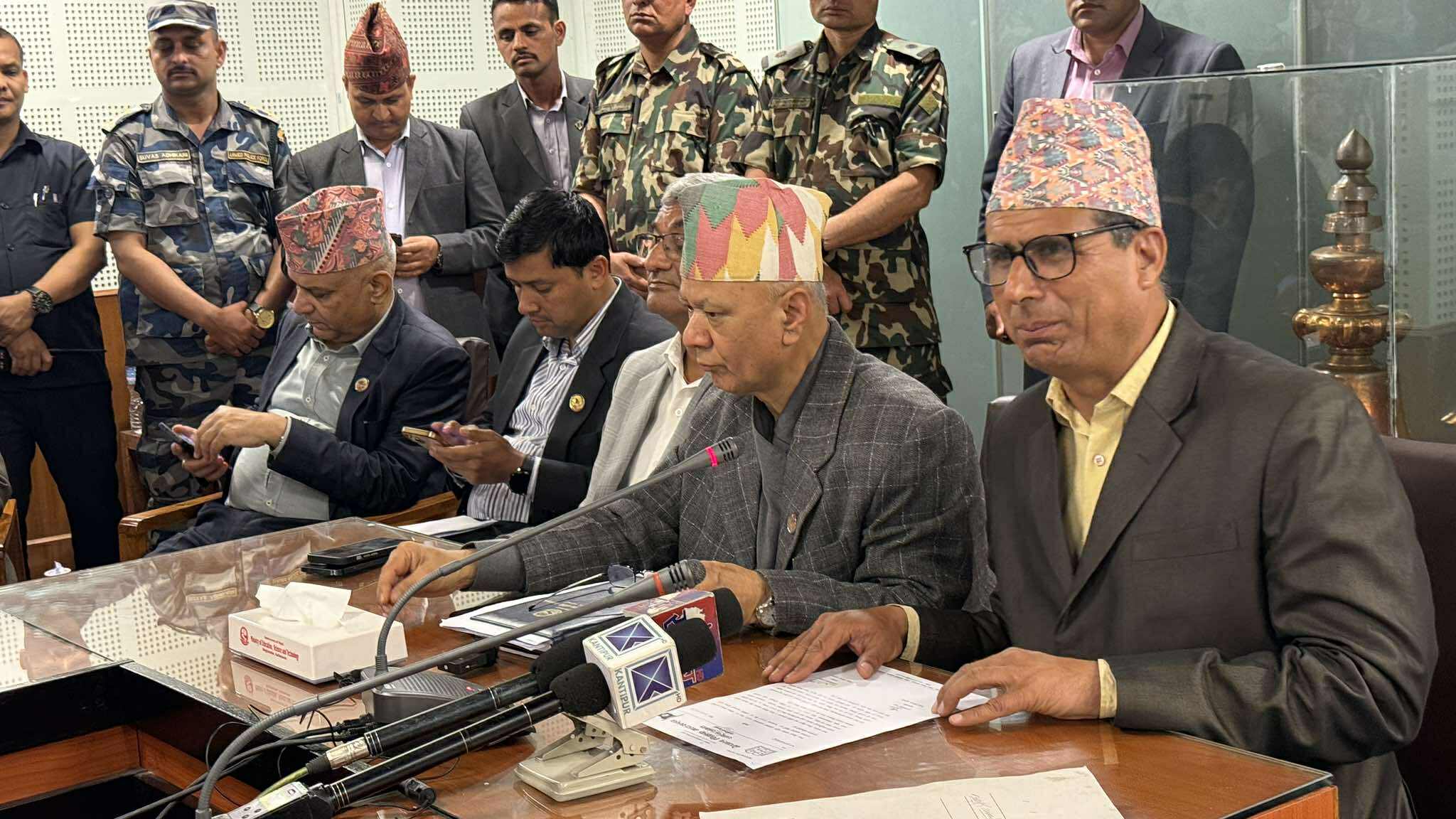 शिक्षकको आन्दोलन स्थगित,ऐन जारी नभए कडा आन्दोलन गर्ने चेतावनी