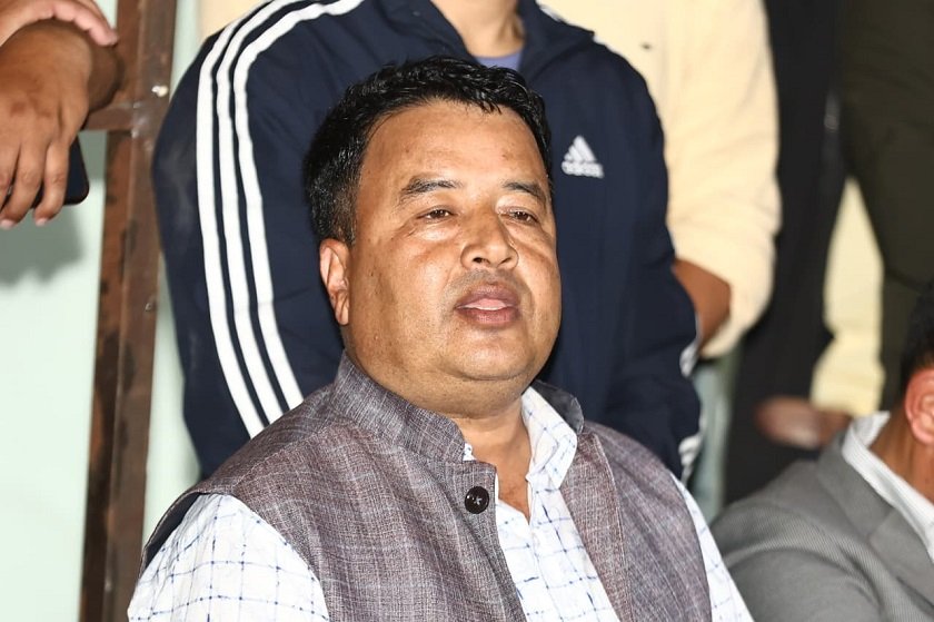महेश बस्नेतविरुद्ध अदालतको अवहेलना मुद्दा