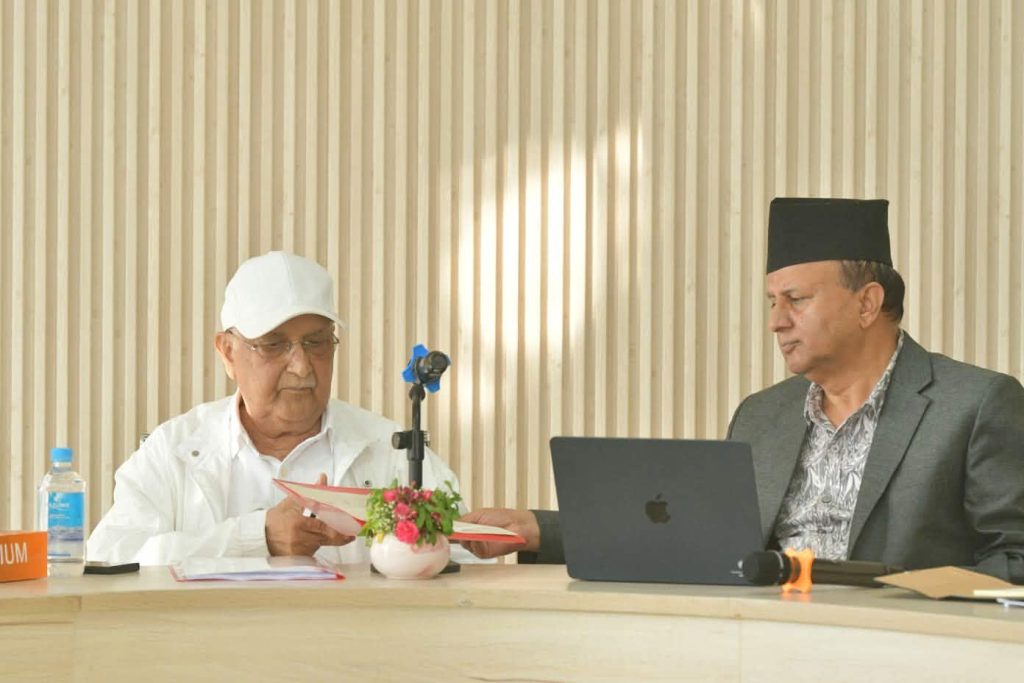 ओलीको असन्तुष्टिपछि कार्यदलको प्रतिवेदनमा तीन बुँदा थपघट